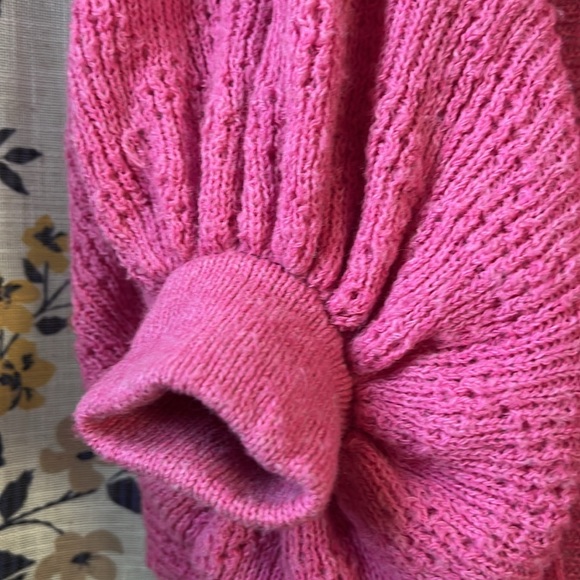 Pink duster - Picture 3 of 3